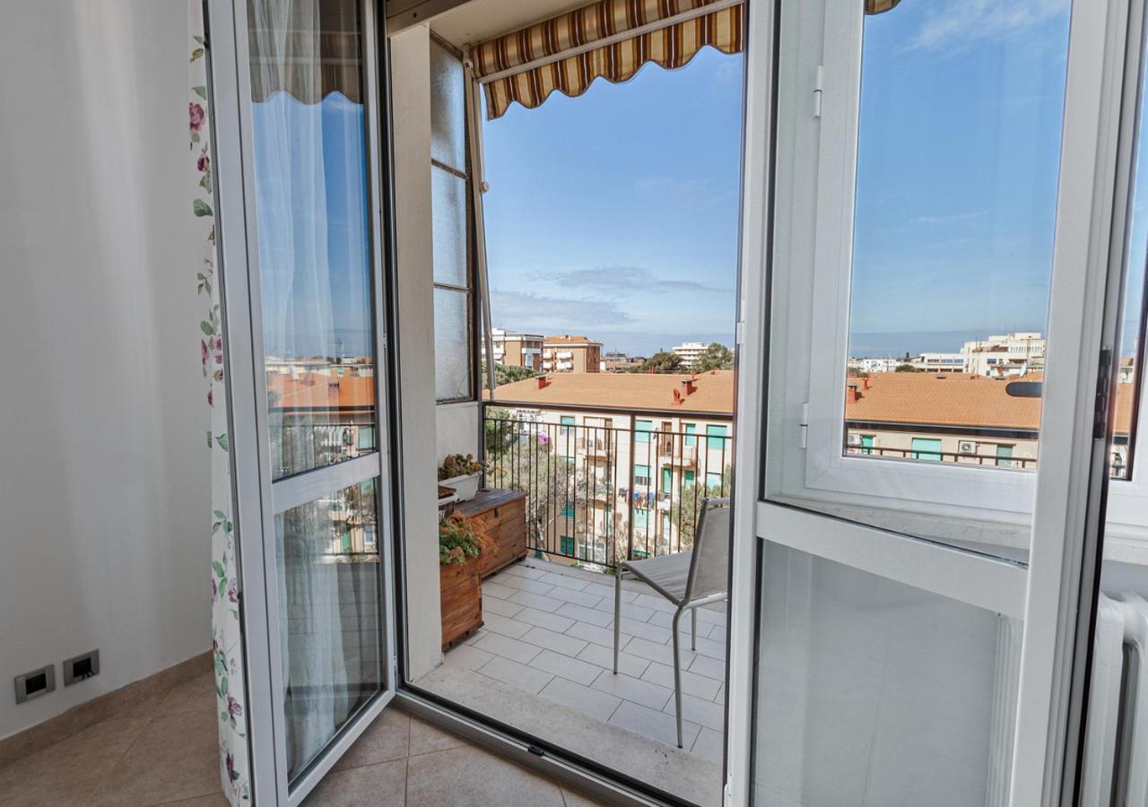 Luxury House Near Train Station Apartman Livorno Kültér fotó